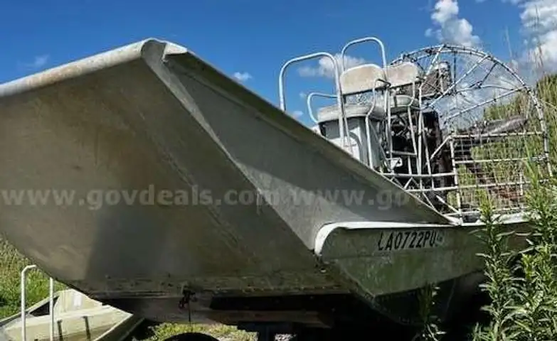 2002 Stossel 12&#x27; Airboat LA-0722-PU w/Trailer