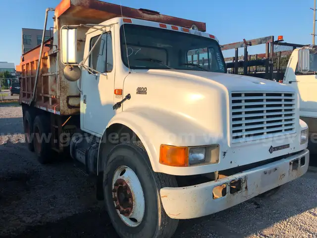 2001 International 4900
