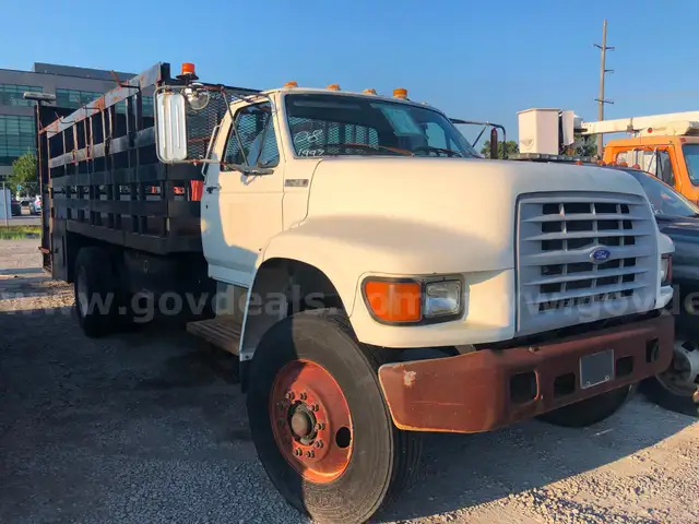 1997 Ford F800