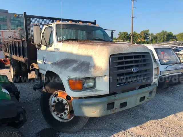1997 Ford F700