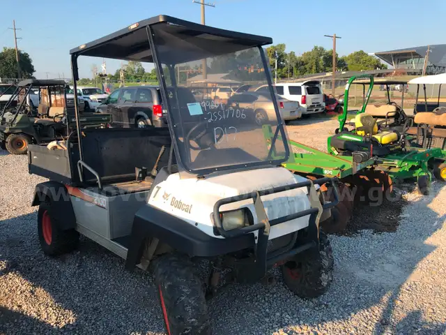 BOBCAT MOTORIZED CART