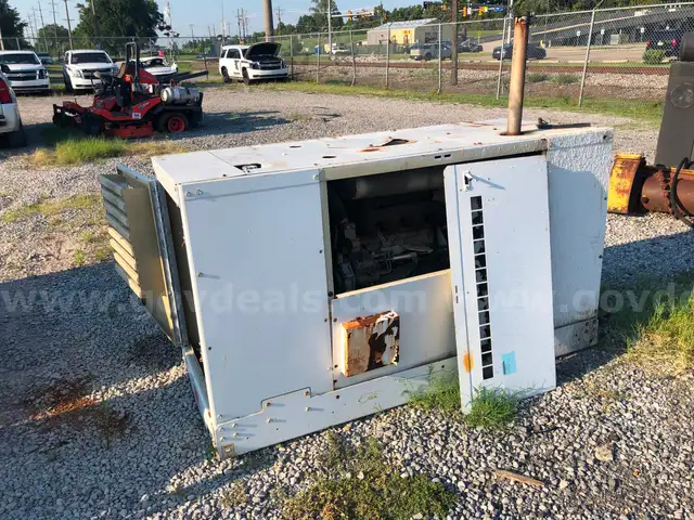 AIR COMPRESSOR
