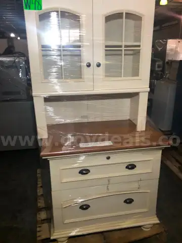File Cabinets (2pcs)