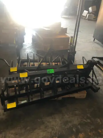 Exercise Equipment (8pcs)