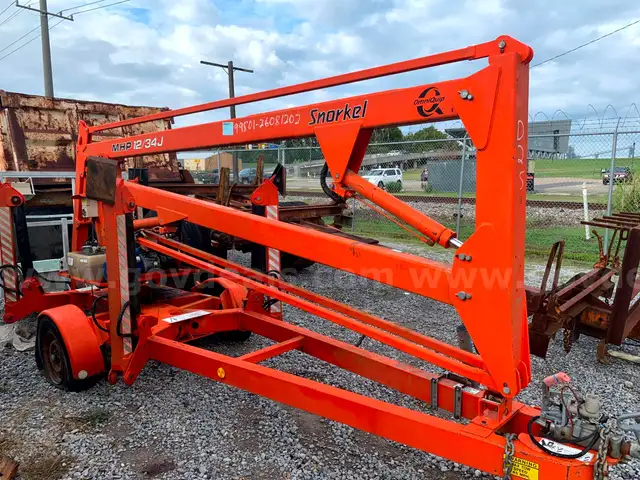 SNORKEL HYDRAULIC EQUIPMENT MANLIFT