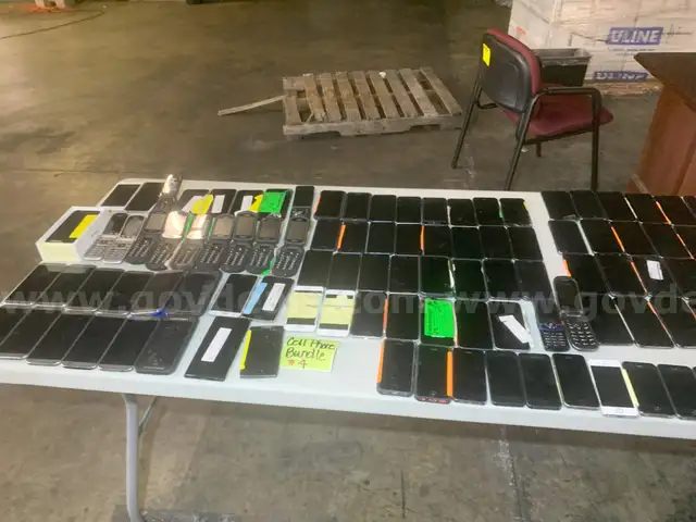 Cell Phone Bundle #4