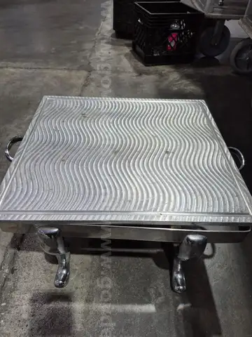 Small chafing dishes