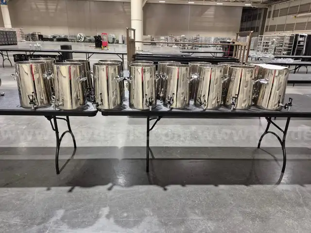 Commercial Coffee Urns