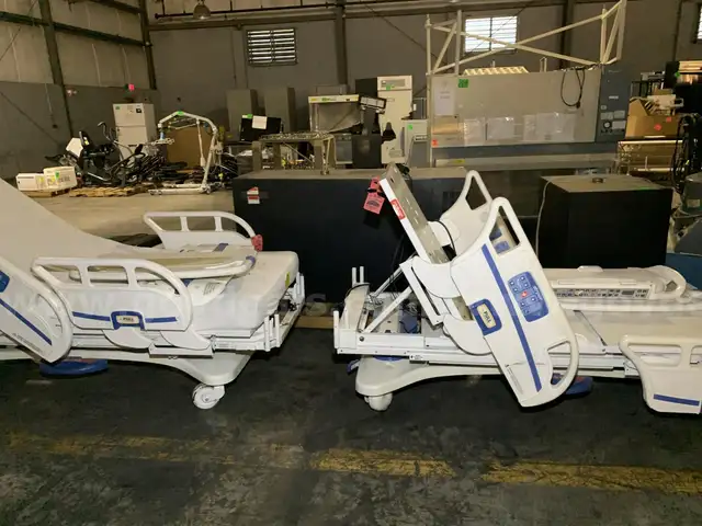 Medical Beds (4pcs)