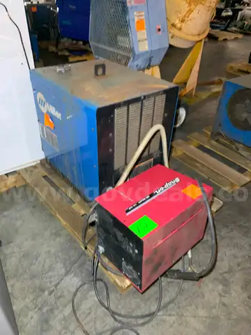Welding Machines (2 pcs)