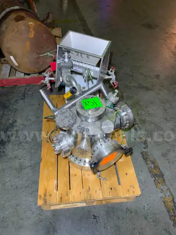 Lab Equipment (2 pcs)