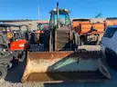 BACK HOE SCOOP LOADER