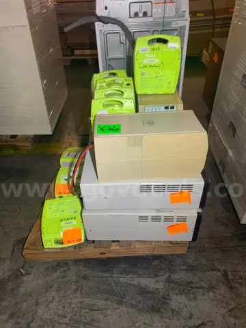 Medical Equipment (13 pcs)