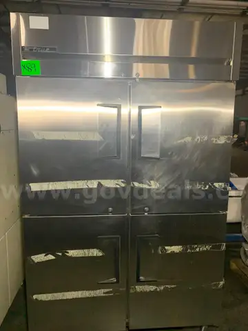 Heated Cabinet, True