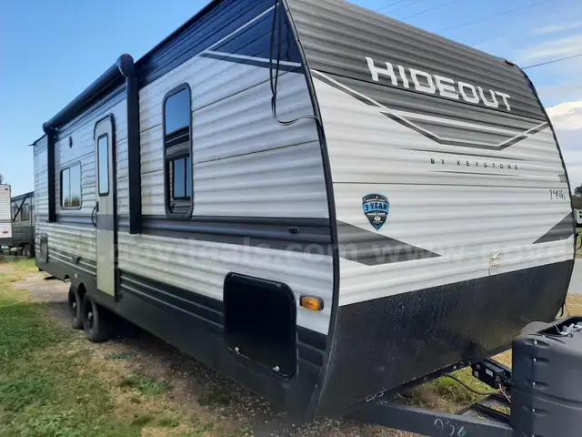 1 Lot of Travel Trailers (Quantity 105 - various makes/models)