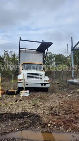 1997 INTERNATIONAL TRUCK