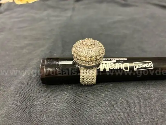 10Karat White Gold Diamond Ring