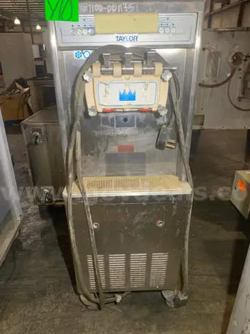Ice Cream Maker, Soft Serve
