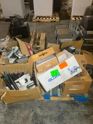 Lab Equipment (17 pcs)