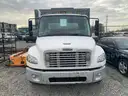 2009 Freightliner M2 106