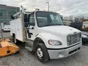 2009 Freightliner M2 106