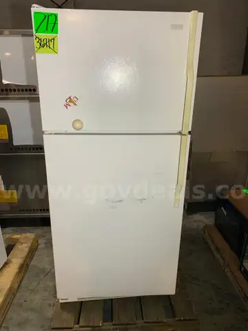 Refrigerator, Magic Chef
