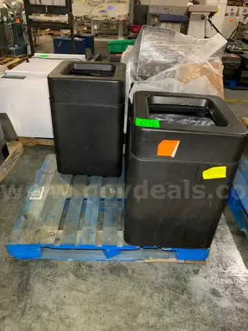 Waste Receptacles, Outdoor (3 pcs)