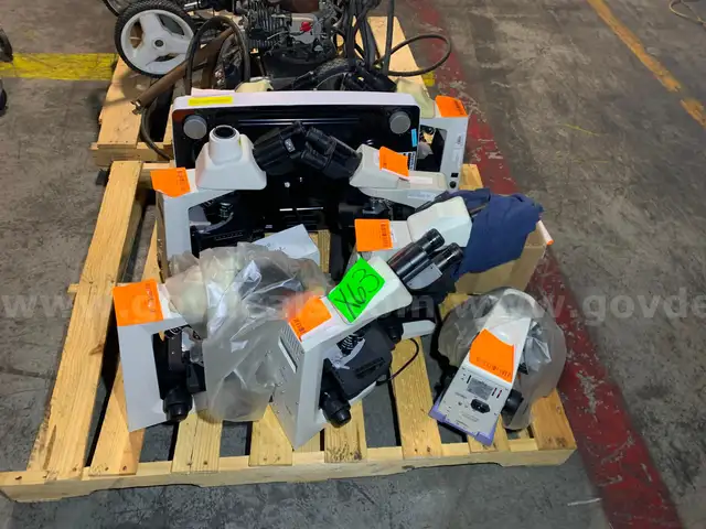 Microscopes Pallet (10 pcs)