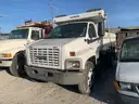 2005 GMC C7C042