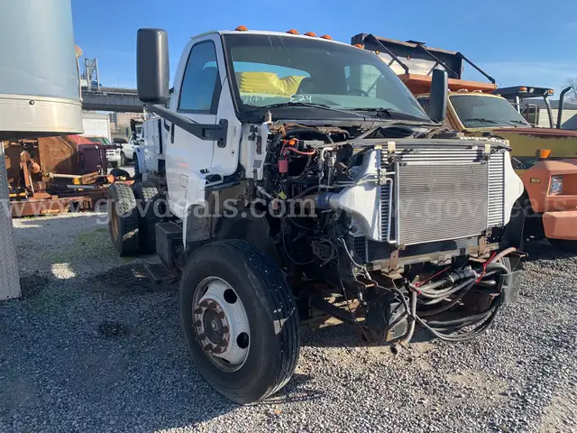 2003 GMC C7C042