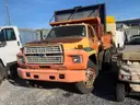1990 Ford F700
