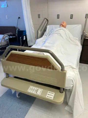 Hospital Beds (QUANTITY of 4)