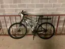 Schwinn Bicycle (PLEASE NOTE FIRM INSPECTION/REMOVAL DATES - ONLY 3 DAYS FOR REMOVAL)