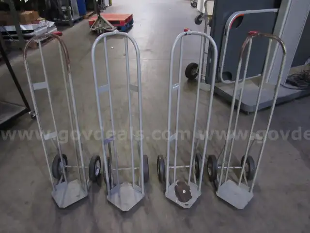 Book Carts (4)