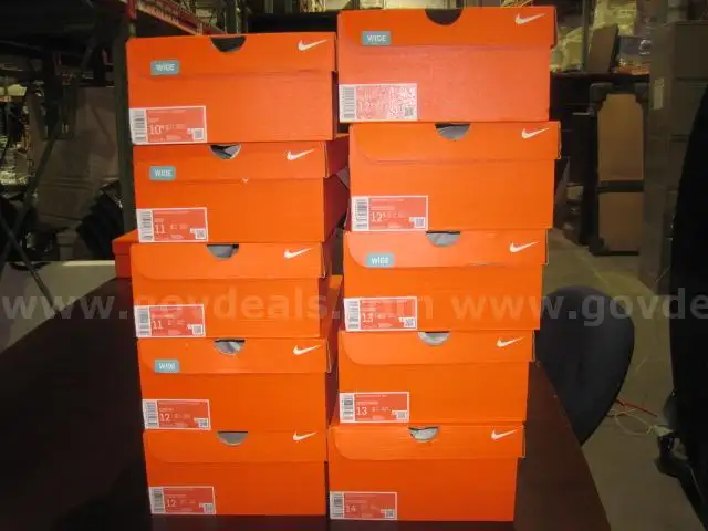 Nike Cleats (10 Pairs of Assorted Styles &#x26; Sizes)