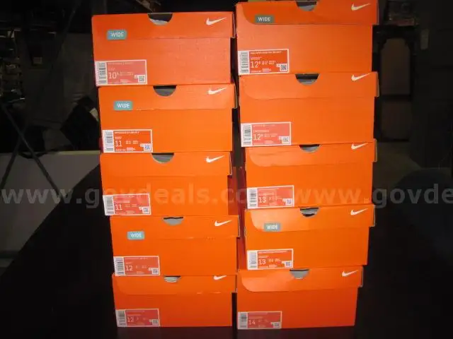 Nike Cleats (10 Pairs of Assorted Styles &#x26; Sizes)