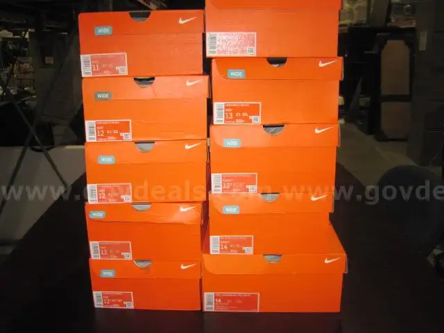 Nike Cleats (10 Pairs of Assorted Styles &#x26; Sizes)