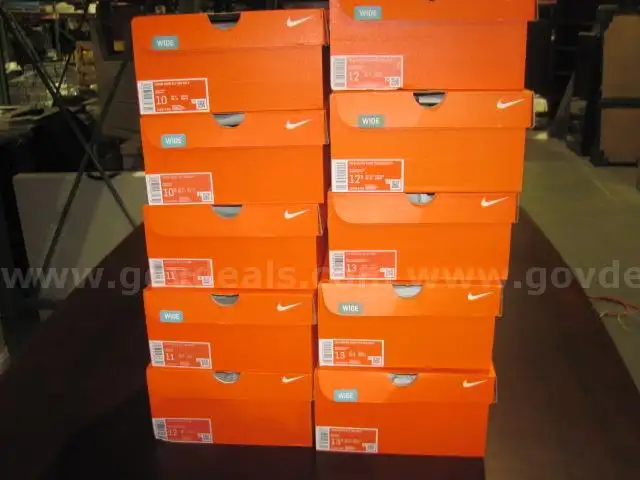 Nike Cleats (10 Pairs of Assorted Styles &#x26; Sizes)
