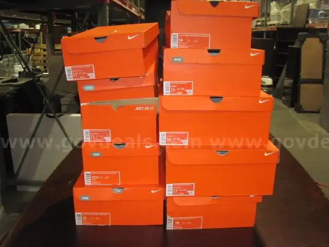 Nike Cleats (10 Pairs of Assorted Styles &#x26; Sizes)