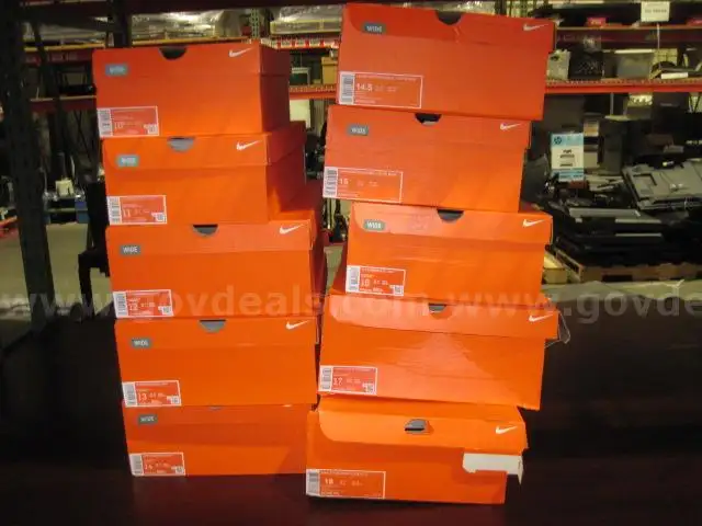 Nike Cleats (10 Pairs of Assorted Styles &#x26; Sizes)