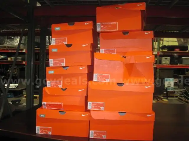 Nike Cleats (10 Pairs of Assorted Styles &#x26; Sizes)