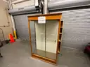 Display Cabinet - * PIM Dock *