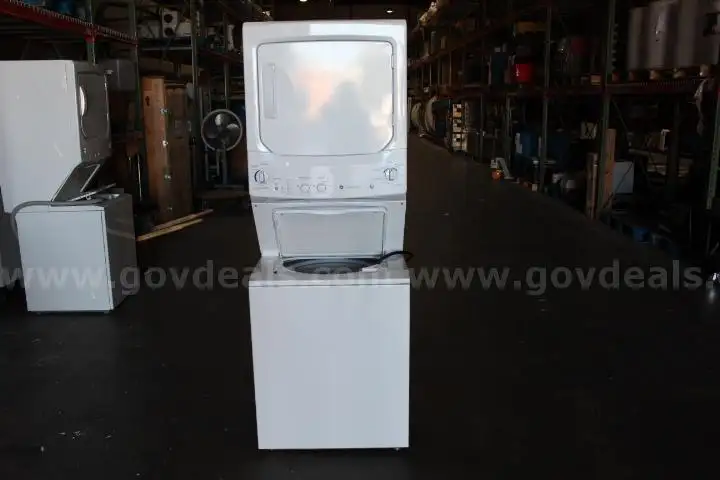 Washer &#x26; Dryer Combo