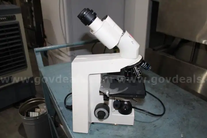 Microscope