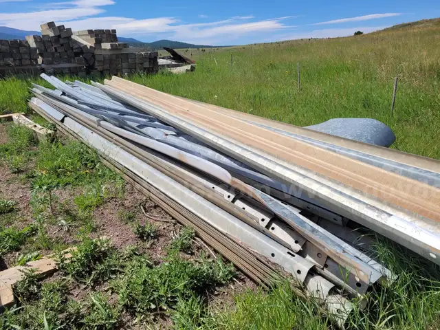 Lot of 30 Guard Rails 20 foot