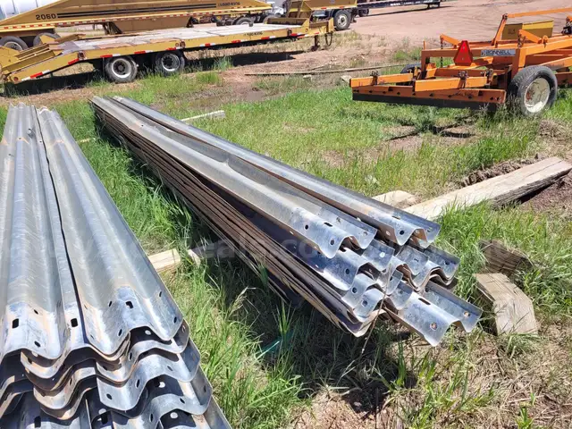 Lot of 30 Guard Rails 26 foot