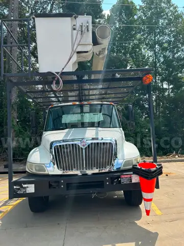 2004 International 4300
