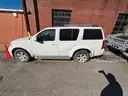2005 Nissan Pathfinder SE 2WD