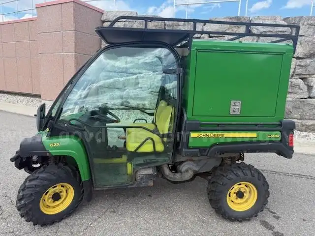 2011 John Deere Gator 625i XUV