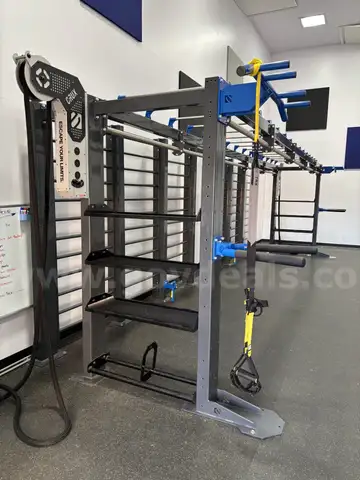 Freestanding Escape Fitness Rig